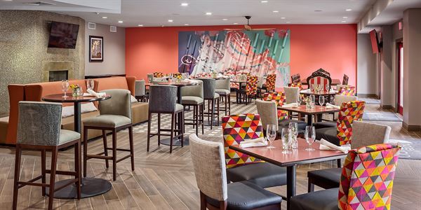 Hotel Indigo San Antonio-Riverwalk