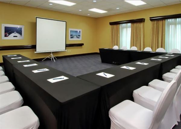 Homewood Suites by Hilton Ft.Lauderdale Airport-Cruise Port