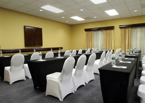 Homewood Suites by Hilton Ft.Lauderdale Airport-Cruise Port