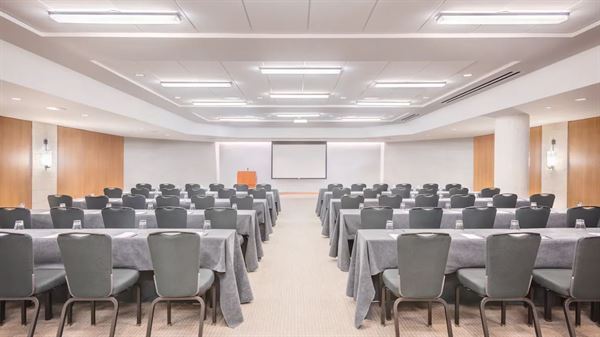 Hyatt Regency Waikiki