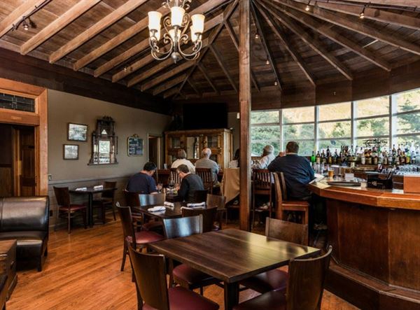 Jenner Inn & Cottages