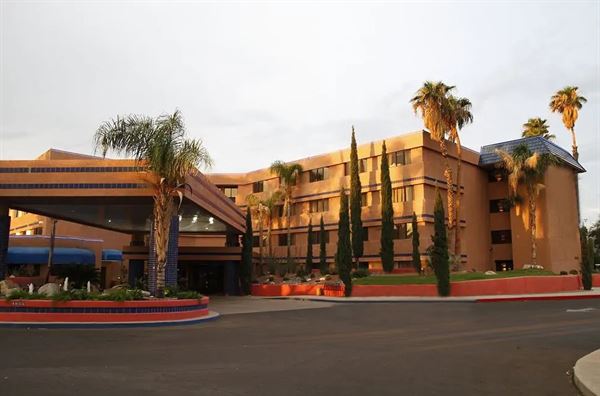 Ramada by Wyndham Viscount Suites Tucson East