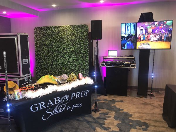 Dance n Groove DJ's & Entertainment