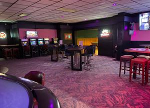 Neon Bar & Green Room