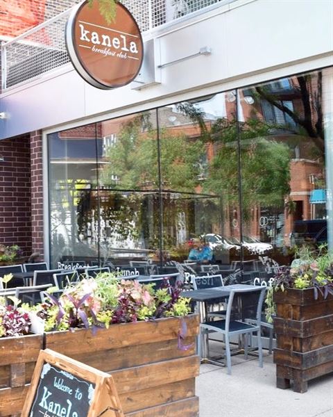 Kanela Breakfast Club