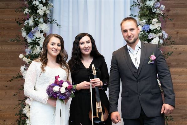 Lockyear_Music (One-Man-Ban Violinist with PA Sound System)