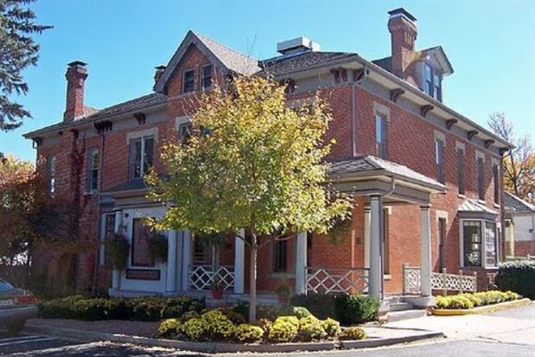 Koenig Alumni Center