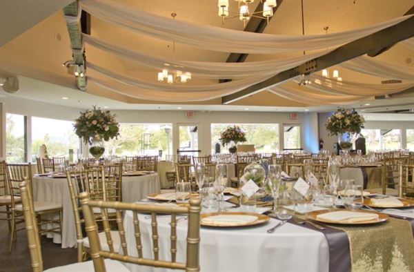 Lakehouse Hotel and Resort