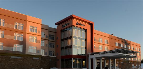 Radisson Kingswood Hotel & Suites