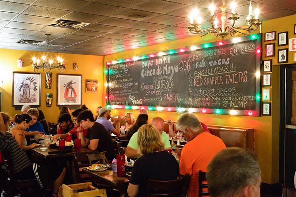 LA Paz Restaurante and Cantina