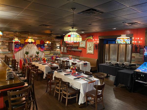 LA Paz Restaurante and Cantina