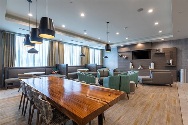 Holiday Inn Woodruff Rd