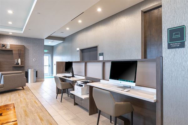 Holiday Inn Woodruff Rd