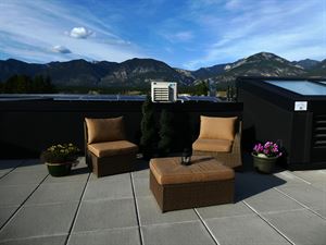 Rooftop Patio