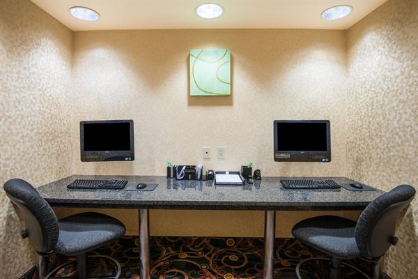 Holiday Inn Riverton-Convention Center
