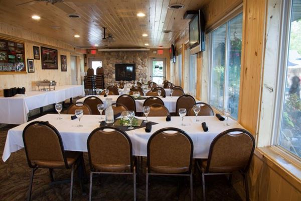 The Lookout Bar & Grill