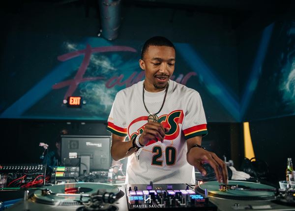 Lucky Strike Bellevue