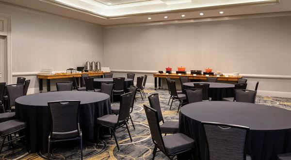 Hilton Alexandria - Old Town