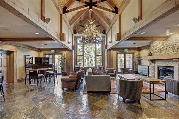 Mountain Thunder Lodge