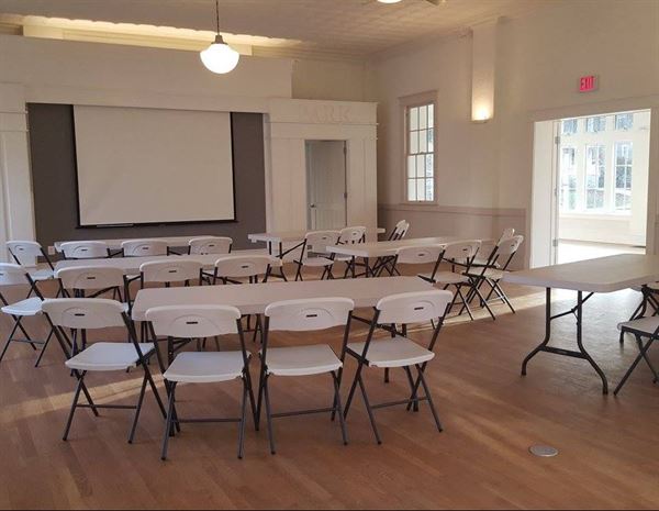 Lyon Park Community Center