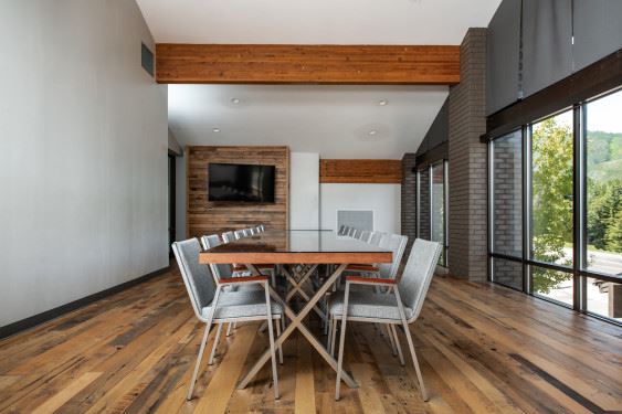 Park City Peaks Hotel