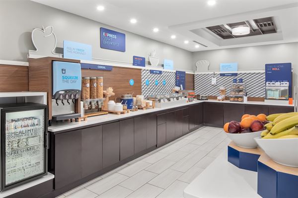 Holiday Inn Express & Suites Greenville-I-85 & Woodruff Rd