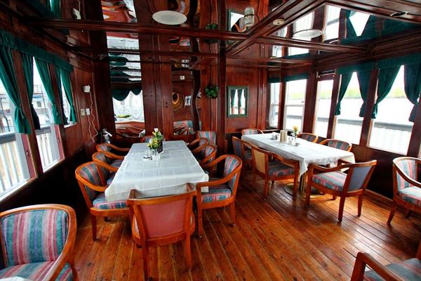 Paddlewheeler Riverboat Tours