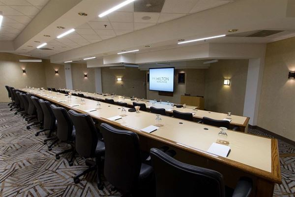 Hilton Phoenix Airport