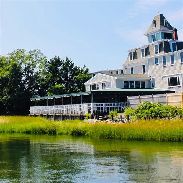 The Orleans Waterfront Inn