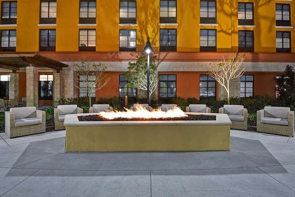 Homewood Suites by Hilton Orlando at Flamingo Crossings Town Center