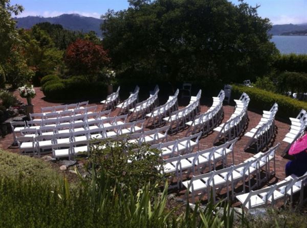 The Landmarks Art & Garden Center