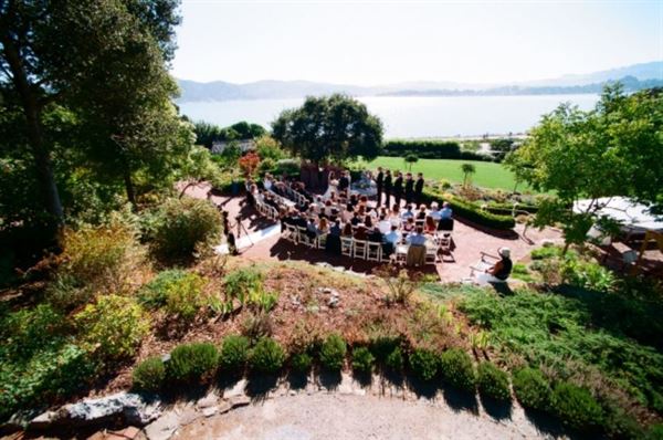 The Landmarks Art & Garden Center