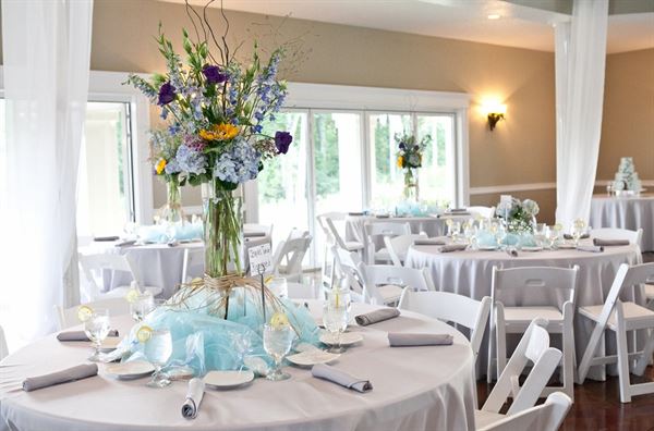 DelMonaco Winery & Vineyards