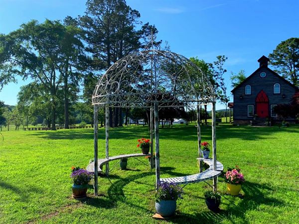 The Chapel at Dragonfly Farms