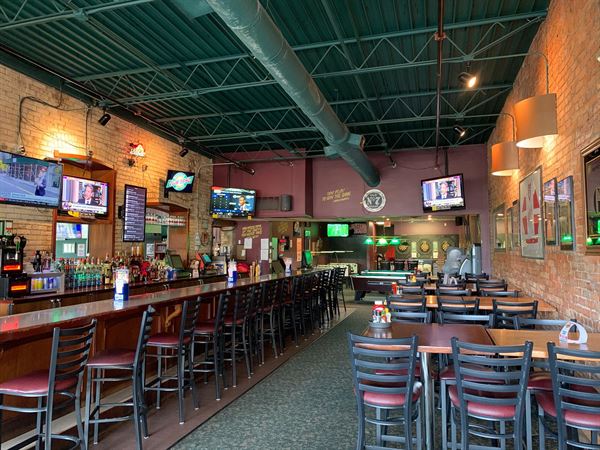 Nuthouse Sports Grill