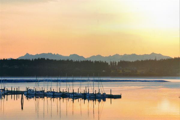 Oak Harbor Yacht Club Events