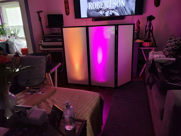 DJ OL'E SKOOL  A La' Carte Music And Lighting Entertainment