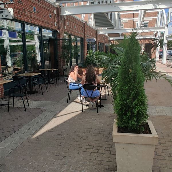 Porto Bello Pizzeria Restaurant