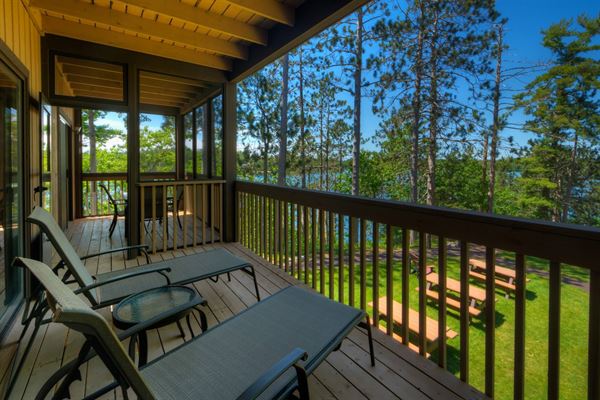 The Pointe Waterfront Resort Hotel