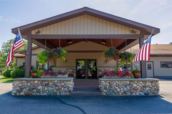 The Pointe Waterfront Resort Hotel