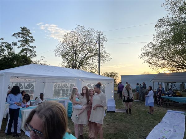 Discrete Accommodations