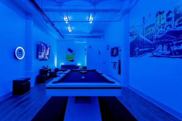 Social Cues - The Gallery