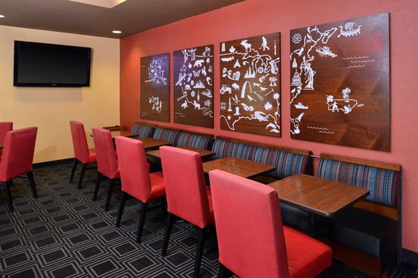 TownePlace Suites Sacramento Cal Expo