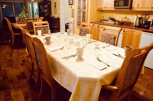 The Carriage House Inn