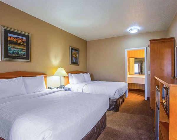 St George Clarion Suites