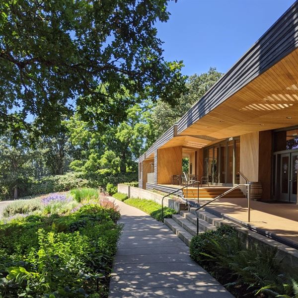 Sokol Blosser Winery