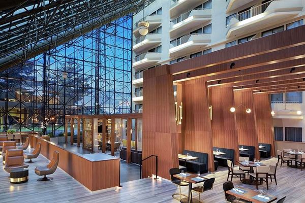 Doubletree By Hilton Newark Airport