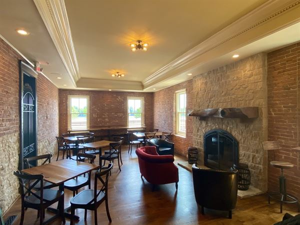 Front Street Cellars and Inn