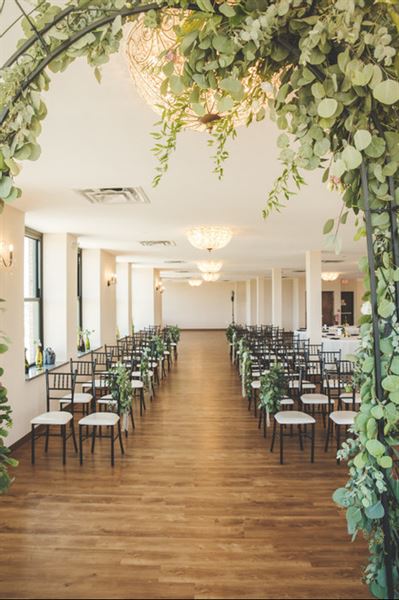 Ariel Broadway Hotel