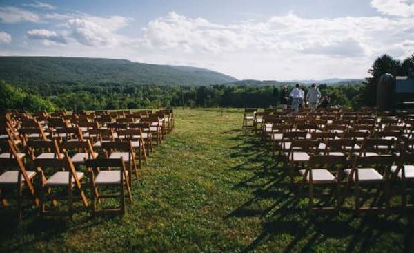 Rustic Ridge View Farm
